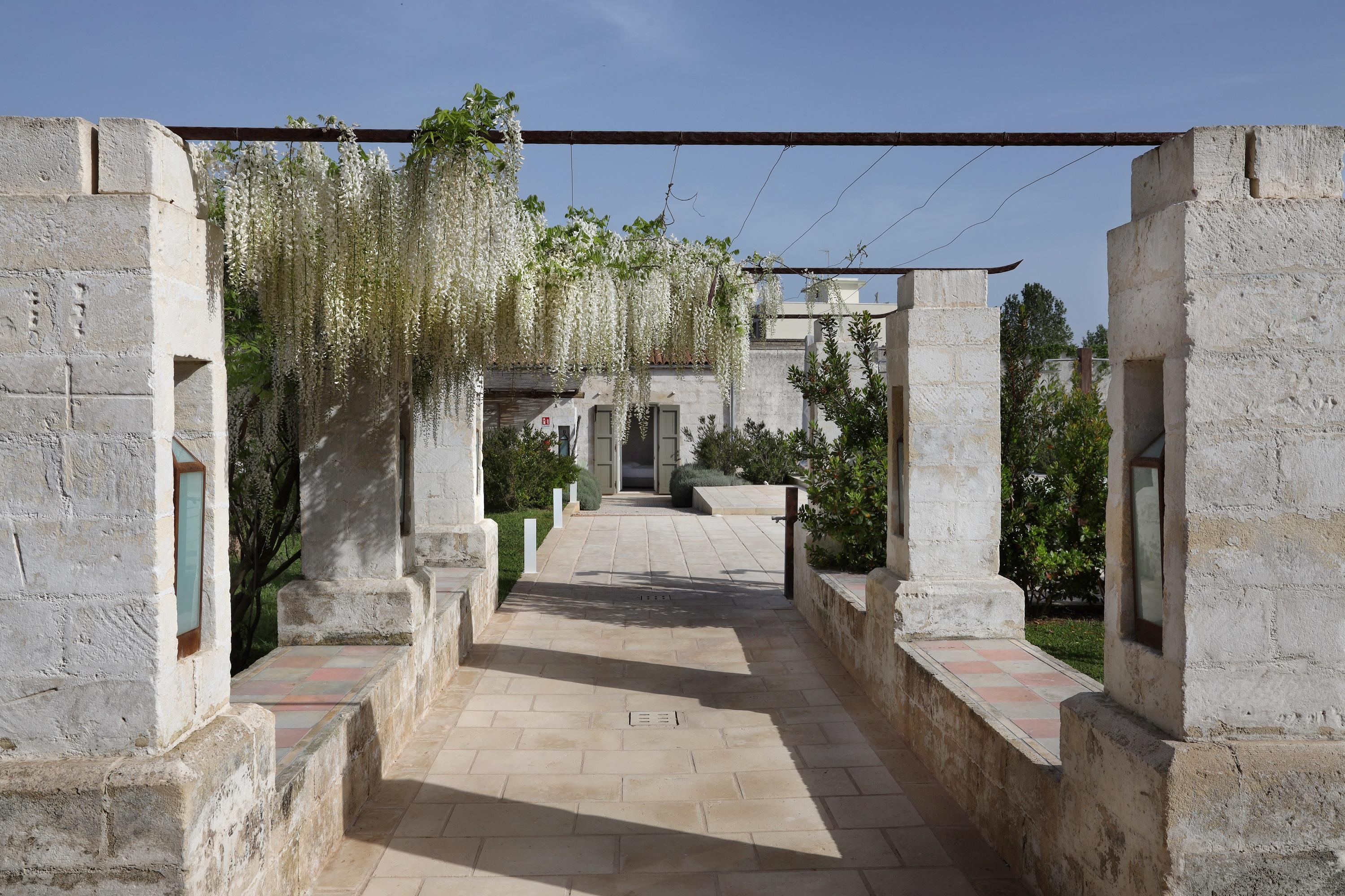 Aparthotel Borgo Sentinella Torre dell'Orso Exterior foto